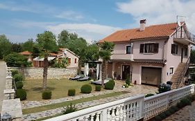 Ferienwohnung Mit 2 Schlafzimmer Oder Studio Apartment - Istrien-Fiorini